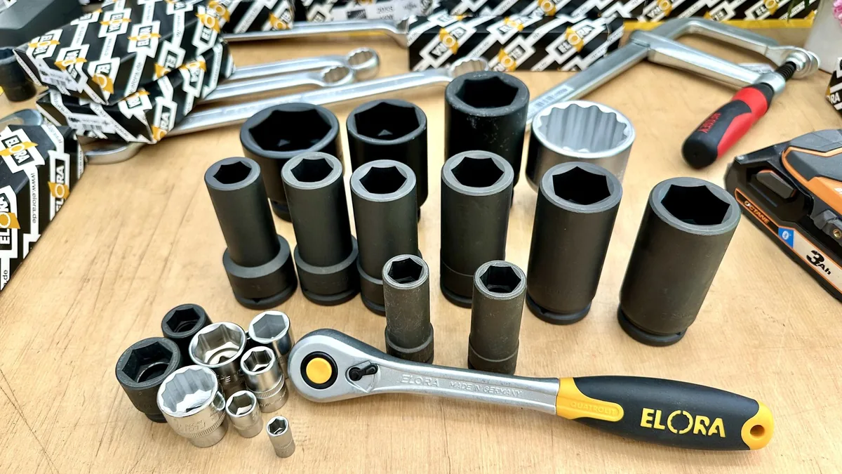 impact socket - đầu khẩu đen