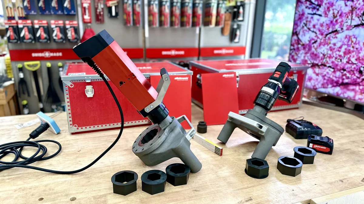 Xiết ốc bộ tản nhiệt