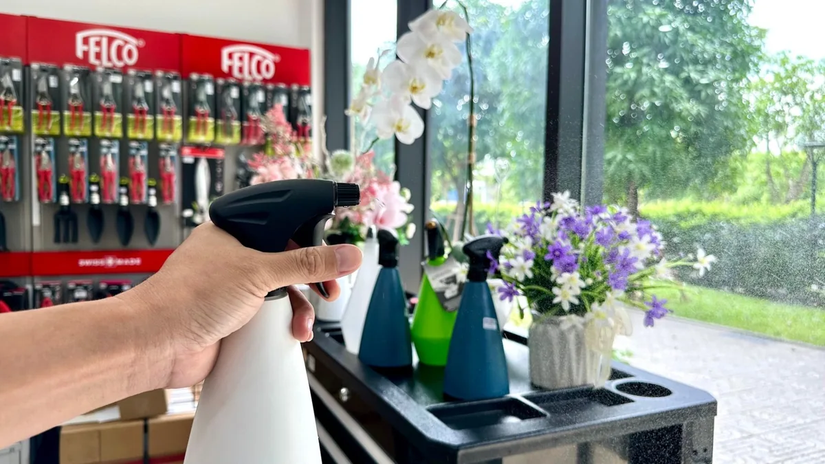 Bình xịt nước