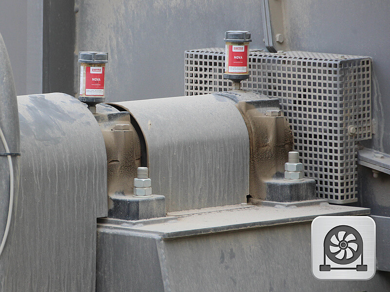 bình bơm dầu tự động