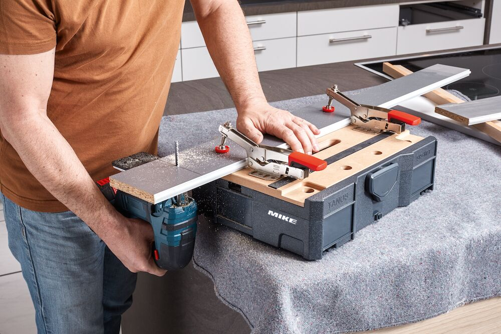 Bộ kẹp gỗ BESSEY STC-S-MFT, kèm sập đẩy, bàn kẹp