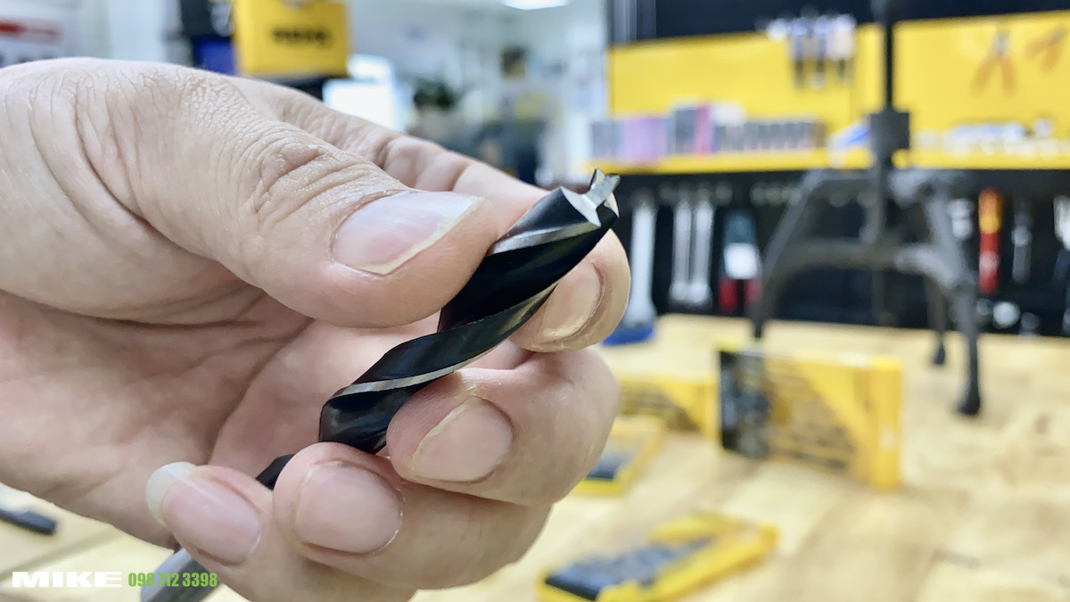 Mũi định tâm trên khoan gỗ xoắn vỏ đỗ FAMAG 3501