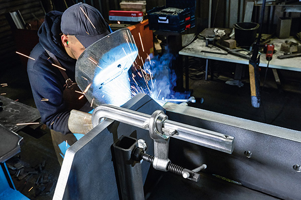 Kẹp gỗ STBVC, kim loại chuyên dụng tải trọng lớn 35000N hàng Đức