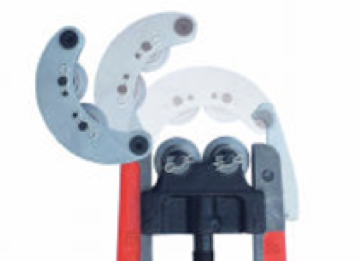 Khóa đóng mở khi kẹp ống của dao 4 lưỡi PCFB