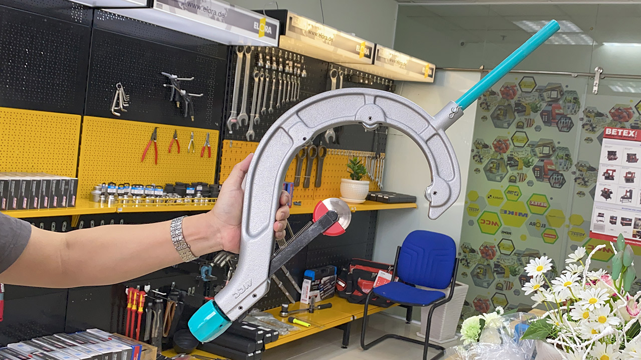 Dao cắt ống nhựa đường kính 200mm - PE-200 MCC Japan