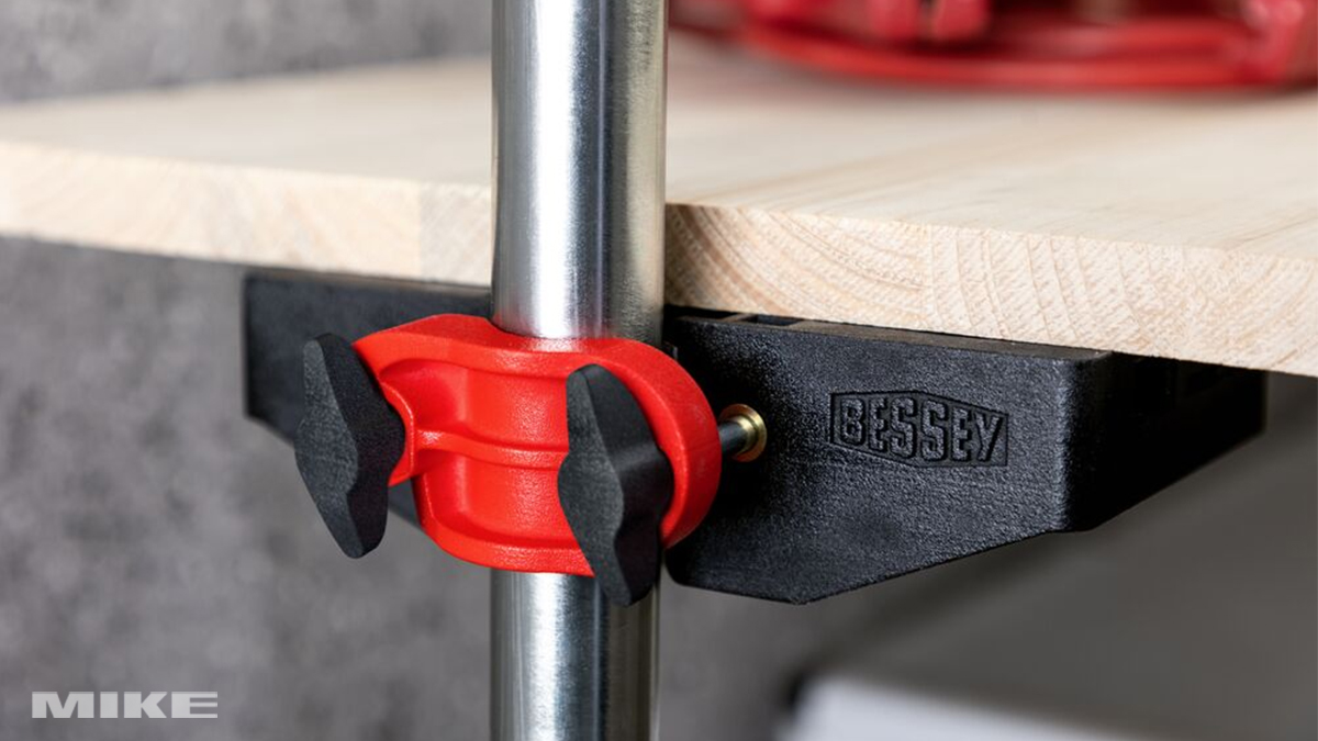 BESSEY STE-MH-SET gồm hai gá vạn năng, tương thích thanh STE Ø32 mm và ST Ø29 mm.