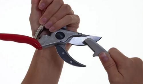 iSTOR SCH-2 gọt lưỡi kéo và dao cắt trở nên dễ dàng và hiệu quả