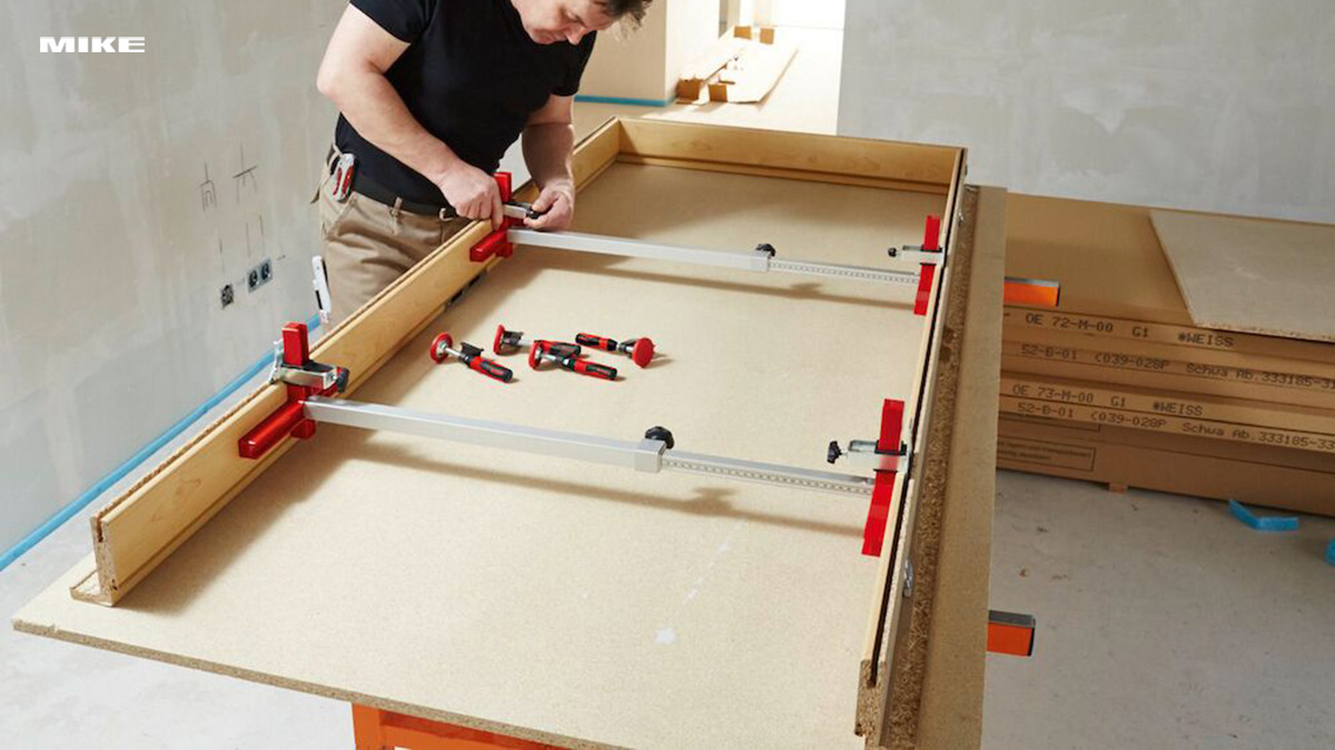 Kẹp BESSEY TU lắp đặt khung cửa dài điều chỉnh 565-1010mm