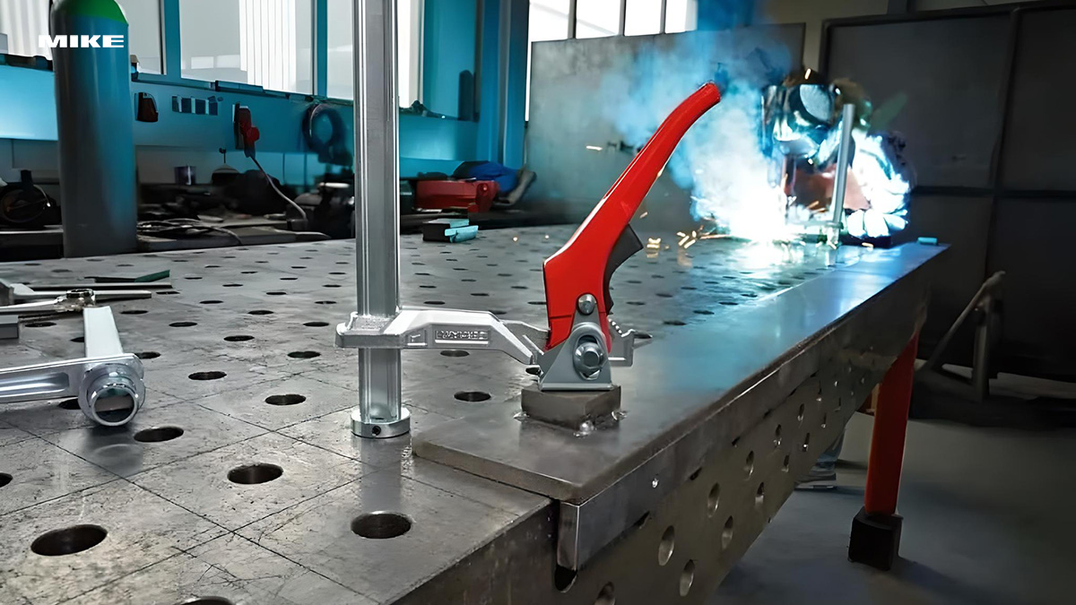 Kẹp phôi bàn hàn BESSEY TW-H, lực kẹp 3000-5000N