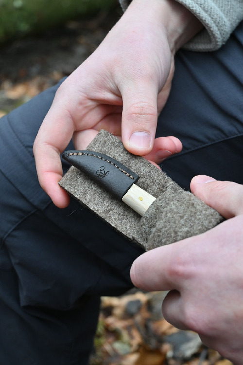 Kerbschnitzmesser in Filztaschemit Weißbuchenheft thumbnail 3