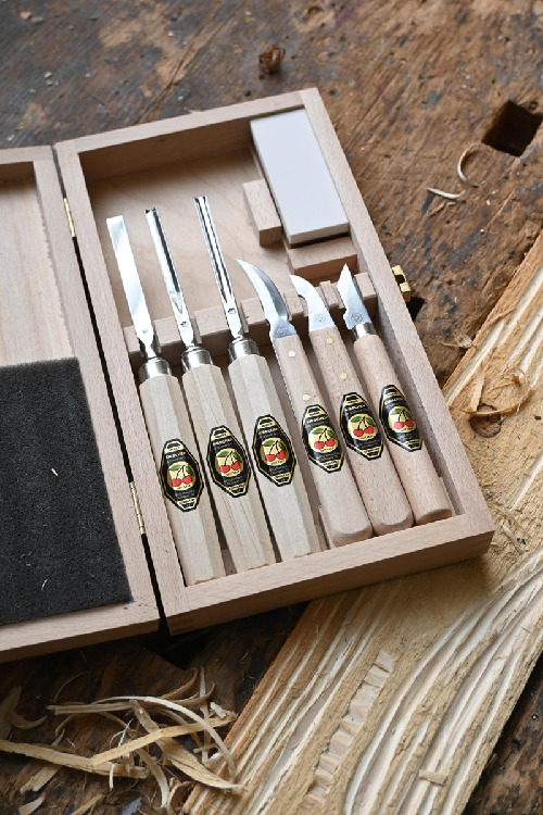 Kerbschnitzbeitelsatz im Holzkasten | 7-teilig thumbnail 2