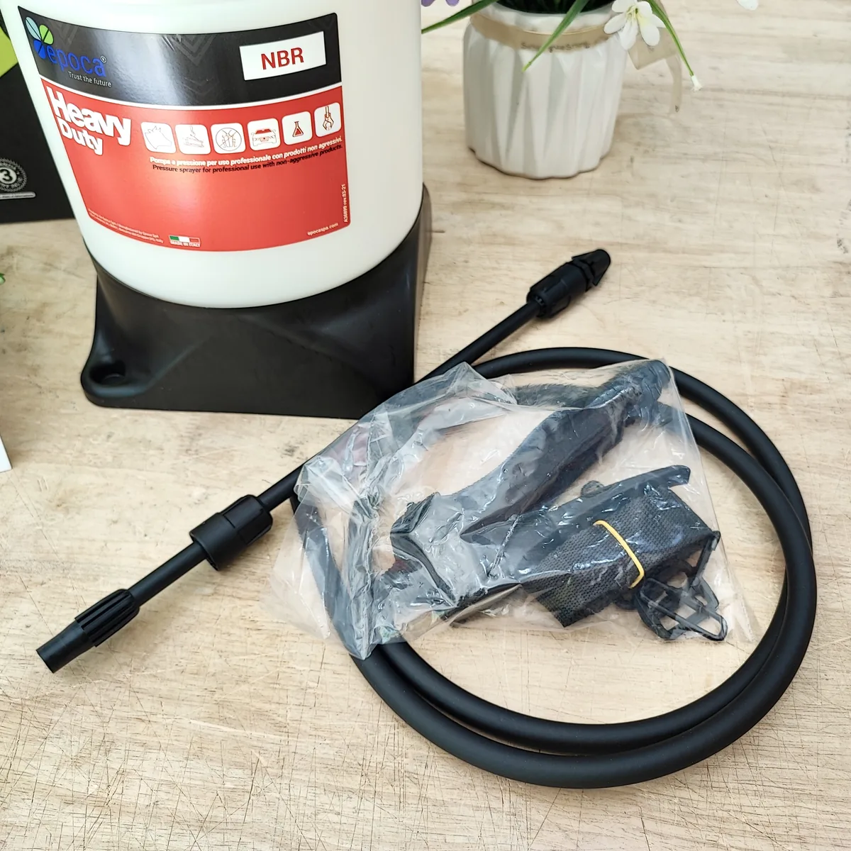 23794   Bình phun bọt tuyết 5 lít TEC 5, gioăng NBR 091202