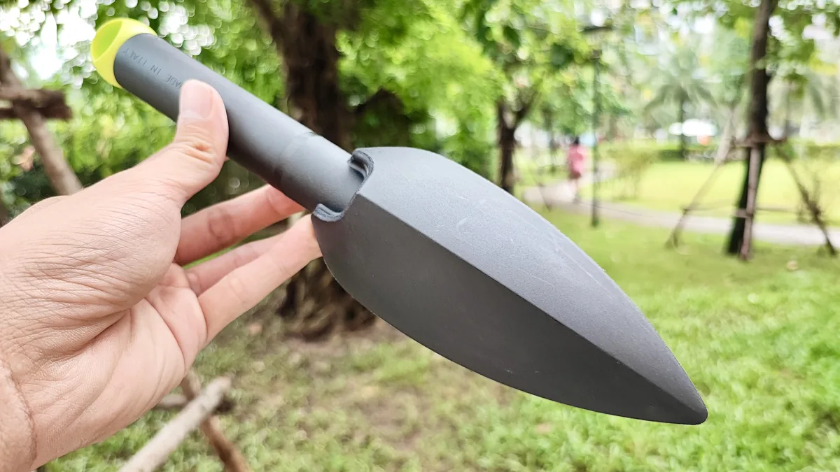 8827.G41 Narrow-blade transplanter, pointed tip, fiberglass, black 090230