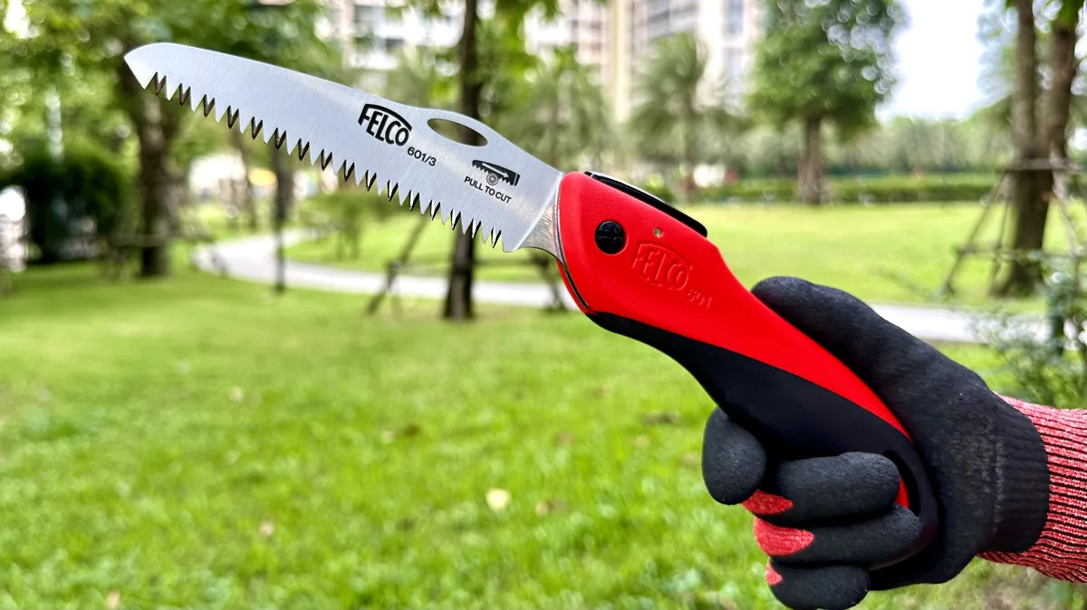 Cua canh FELCO 601   cua xep