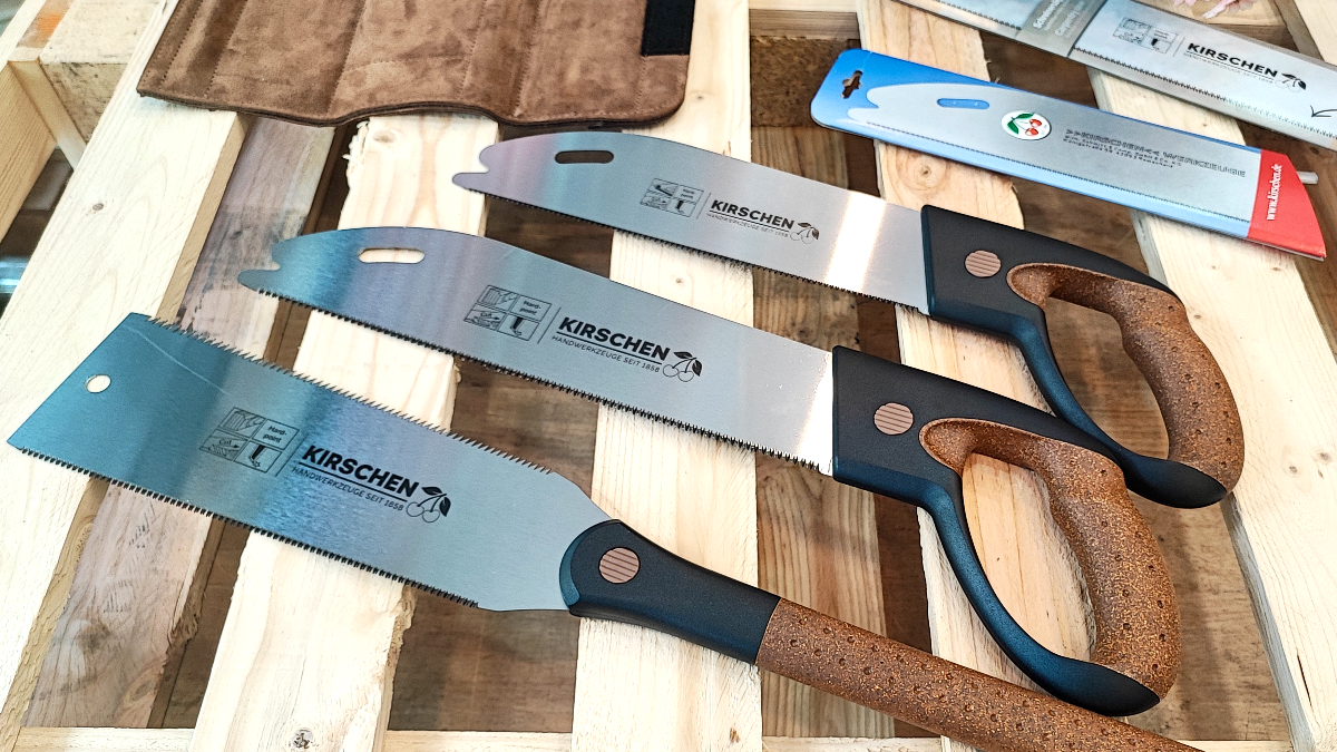 Cưa gỗ Nhật Ryoba linh hoạt cắt sát bề mặt