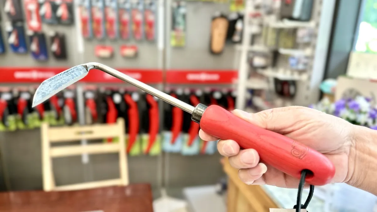 Cuoc xoi dat trong cay FELCO 421 0746