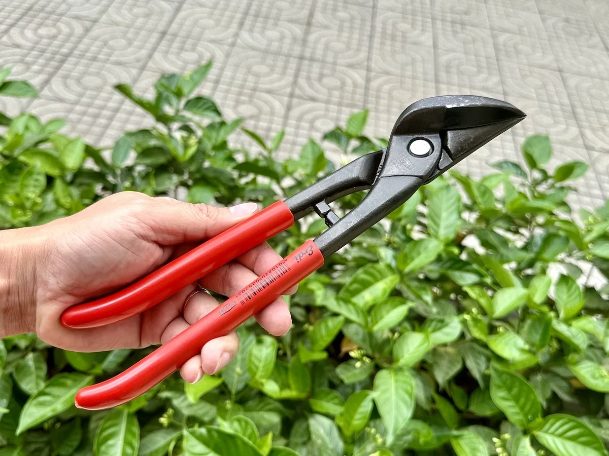D216 280 B SBSK keo cat thep 280mm bo trai 1573