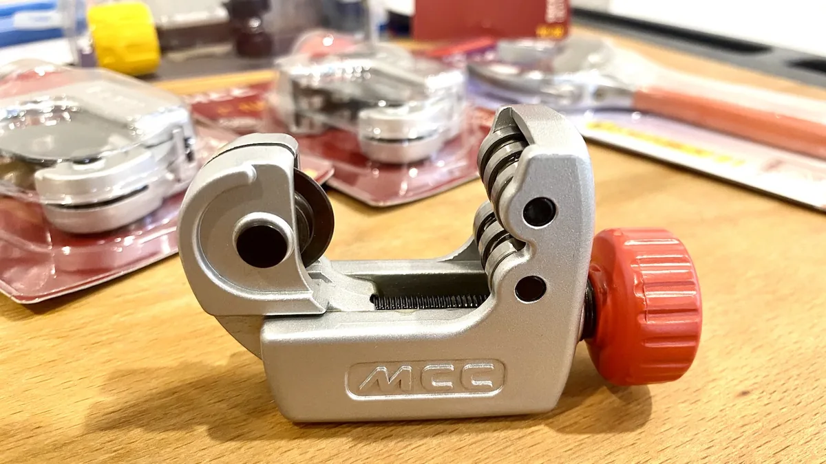 Dao cat ong dong inox MCC TC 28 3147