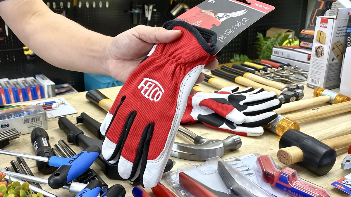 Gang tay lam vuon FELCO 702 0226