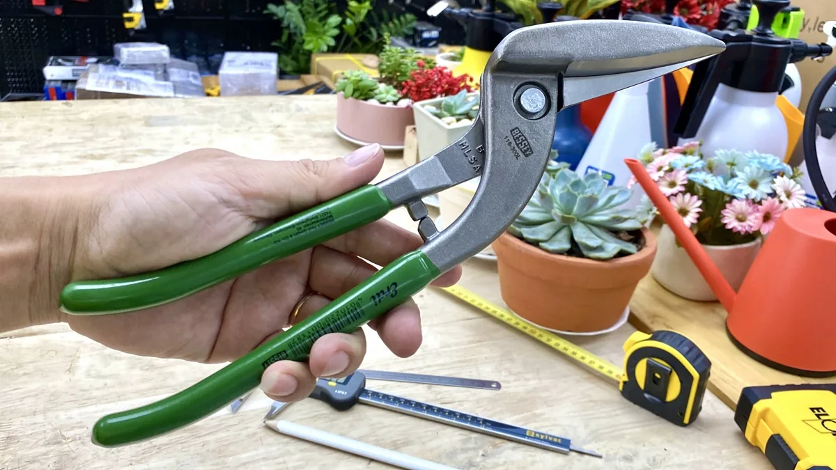 Keo cat ton mo seu buoc dai BESSEY D118 300L 3361