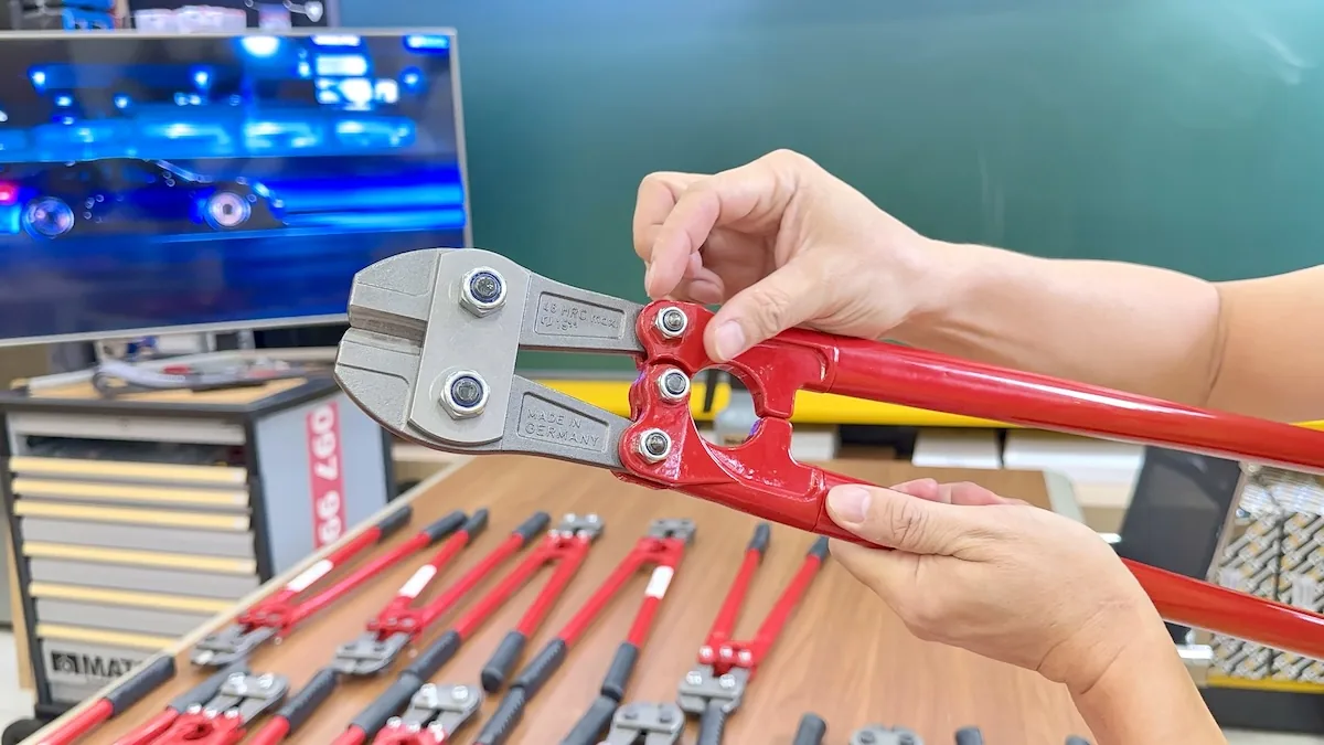 Kìm cộng lực cắt được thép cỡ nào