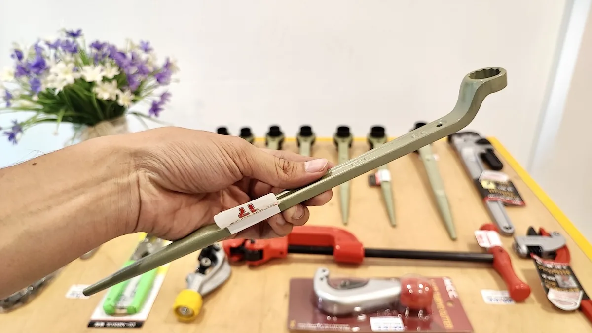OW 0117 Cờ lê đuôi chuột một đầu vòng 17mm 161052