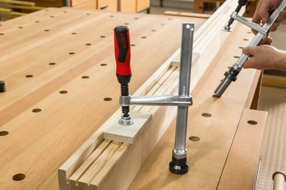 Phụ kiện chuyển đổi lỗ bàn thợ mộc BESSEY TW16AW  (1)