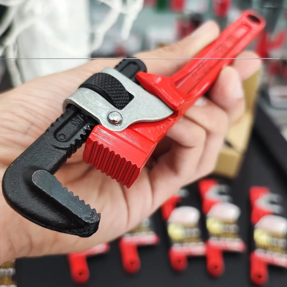 PW AD15   Mỏ lết răng heavy duty, cán bằng thép 095701
