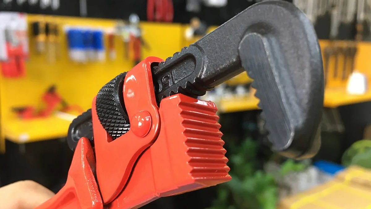 PW SD15 Mỏ lết răng 150mm (1)