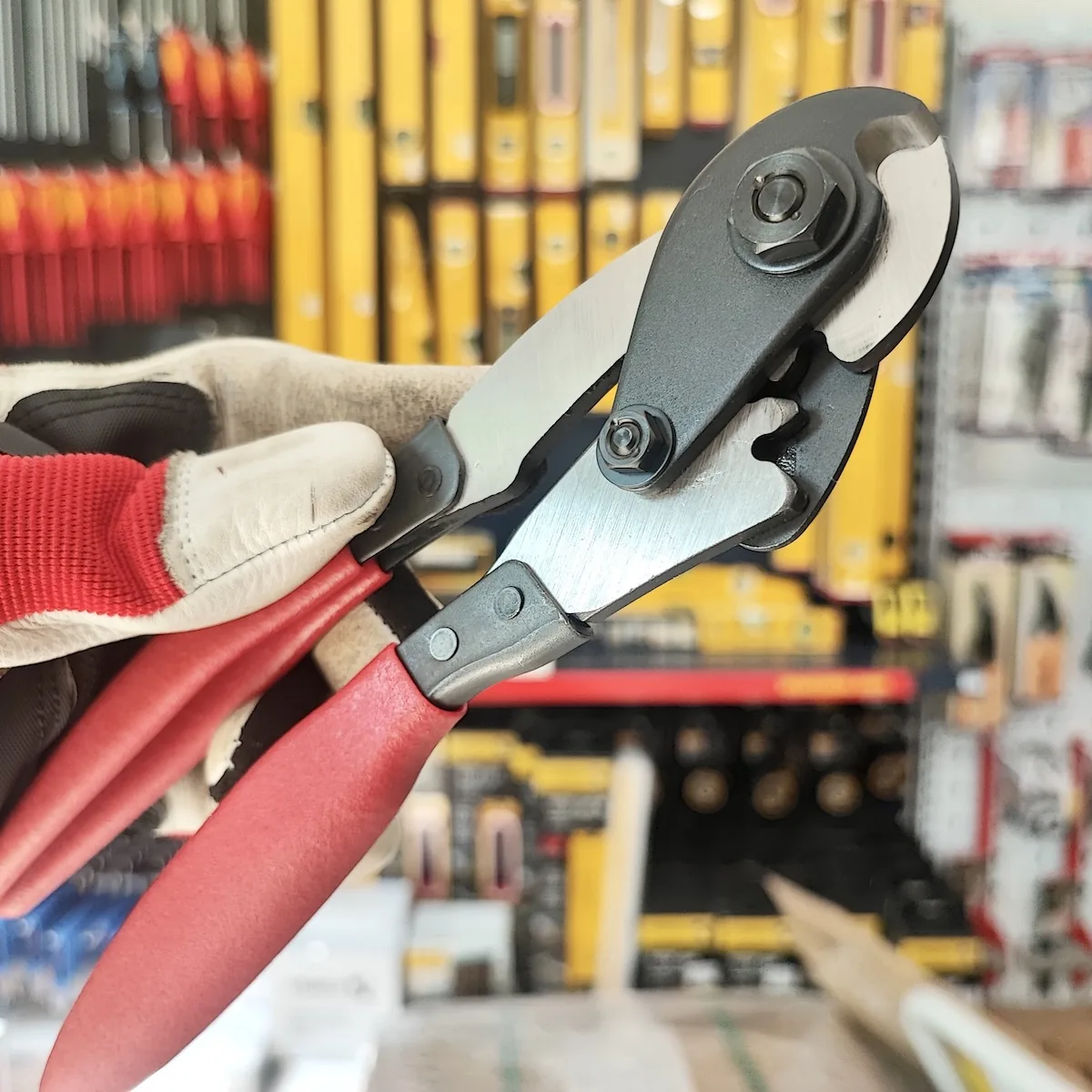 PWC 210   Kìm cắt cáp xoắn 8 inch, dài 210mm 083250