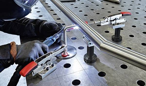 chân kẹp phôi bàn hàn giá đỡ phôi bàn hàn TWVAD