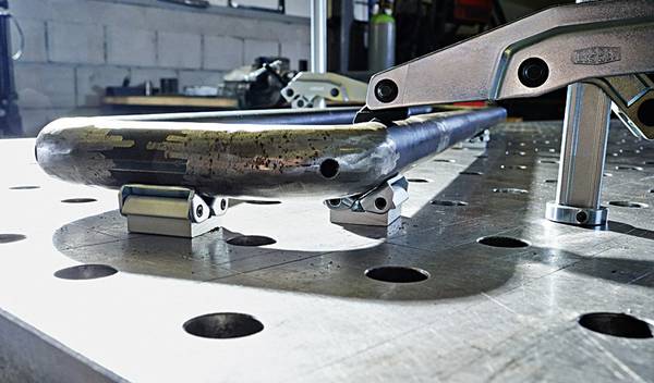 giá đỡ phôi bàn hàn TWVAD