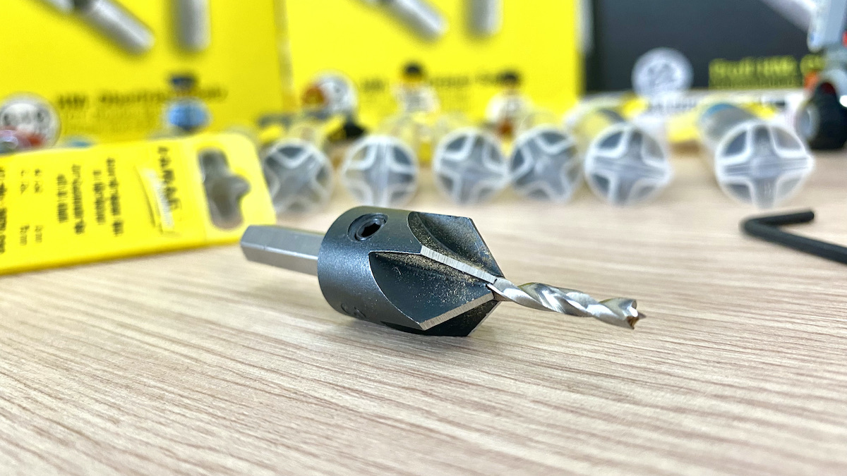 Mũi khoan gỗ dẫn hướng và vát mép bằng thép gió, gia công theo công nghệ mài nguội