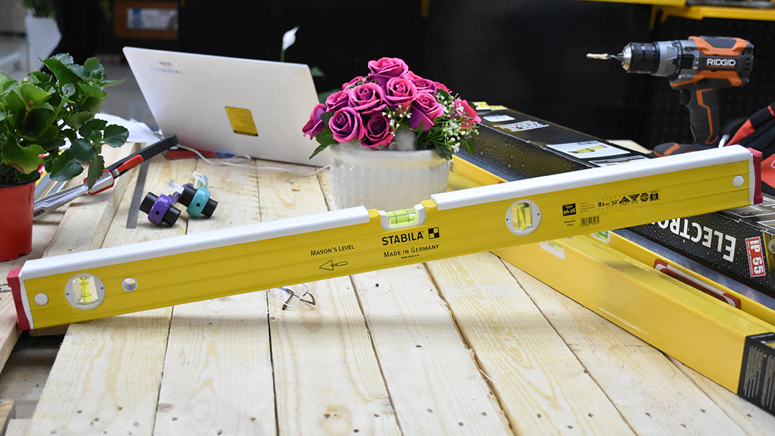 Thước thủy thợ xây 16403, dài 80cm, 2 bọt thủy