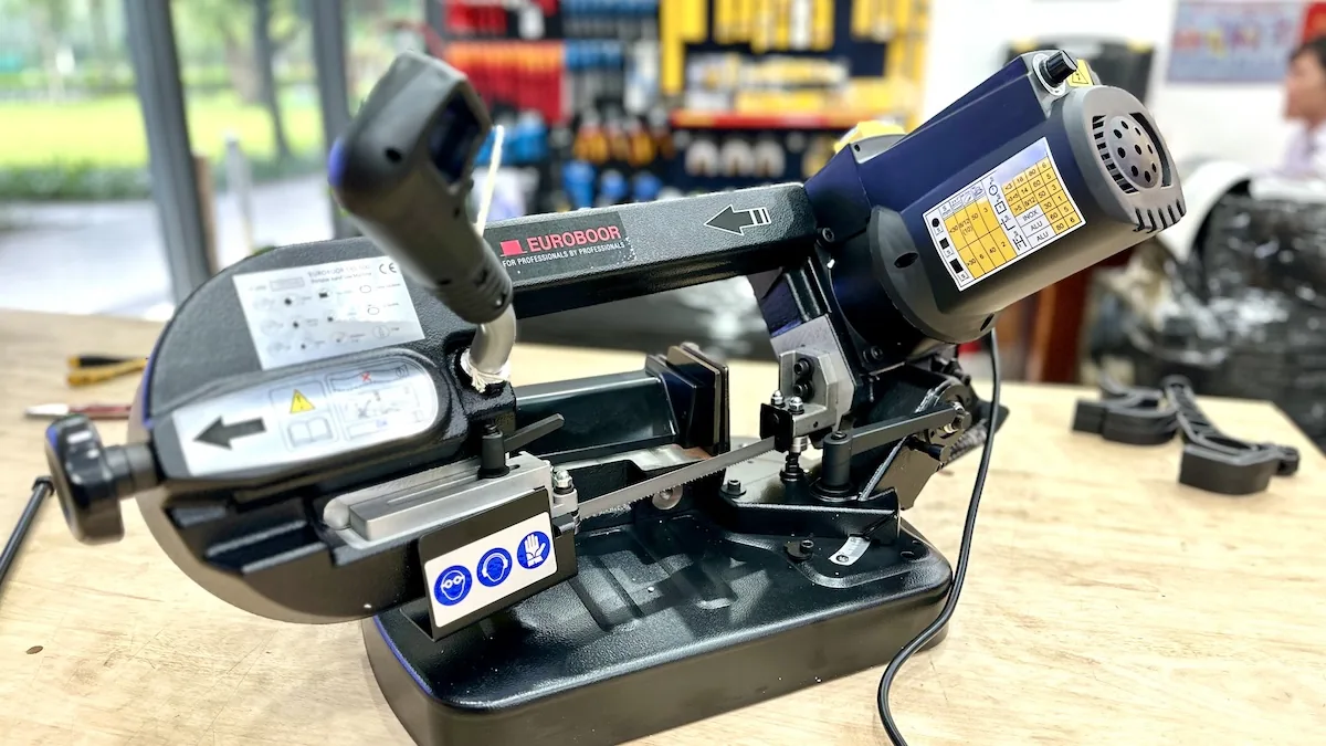 Hướng dẫn sử dụng Máy cưa vòng di động EBS500 - Euroboor