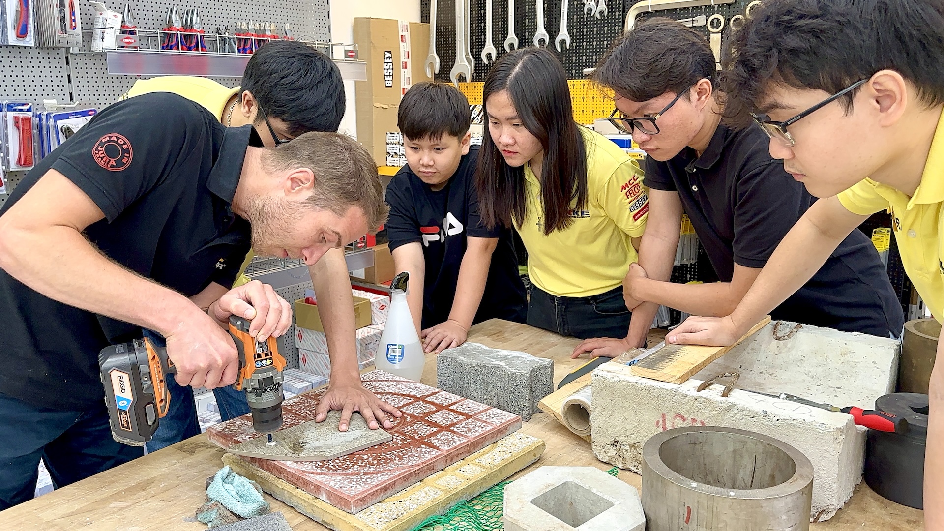 Dạnh mục phôi dùng thử nghiệm mũi khoan Diager