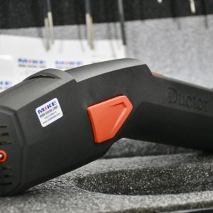 iDuctor 1 có găng tay chịu nhiệt 250 độ C (chọn riêng) và cuộn dây dài 2m với đường kính dây từ tính 3,5mm.