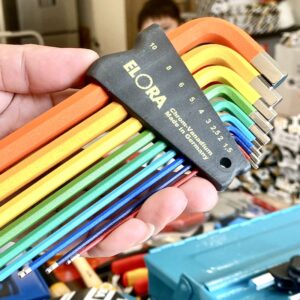 Bộ lục giác đầu bi ELORA 159SKUC làm từ thép Chrome-Vanadium 59CrMoV4 chịu mô-men xoắn cao.