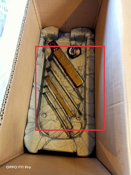 Khe rãnh khuyết thiếu trong thùng xốp máy gia nhiệt BETEX BLF 202.