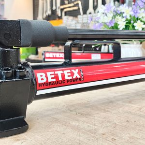 Bơm tay thủy lực BETEX PB có áp suất hoạt động tối đa 700 bar.