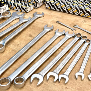 Gia công theo DIN 3113 Form A, ISO 3318, Cờ lê vòng miệng ELORA 203XL đảm bảo độ chính xác hình học.