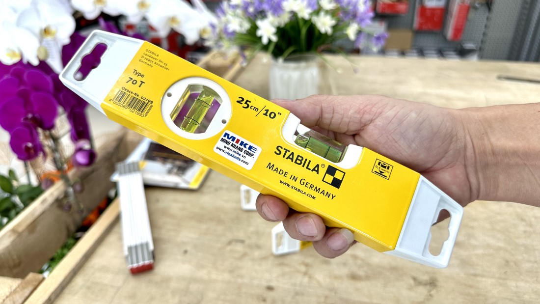 Thước thủy cân bằng 25cm Stabila 02199, có 2 bọt thủy họ 70T