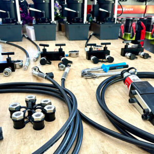 Công dụng BETEX 25TLS gồm căn chỉnh trục, tách mặt bích, nâng động cơ và hộp số trong bảo trì.