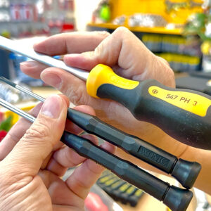 Tua vít bake chống tĩnh điện ELORA 610-PH ESD đáp ứng ESD DIN IEC 61340-5-1 cho môi trường điện tử chuyên dụng.