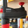 Kẹp gỗ chữ F kiểu bánh răng BESSEY GK có thanh cái với thiết diện 19x6mm, được làm từ thép cứng chịu lực.