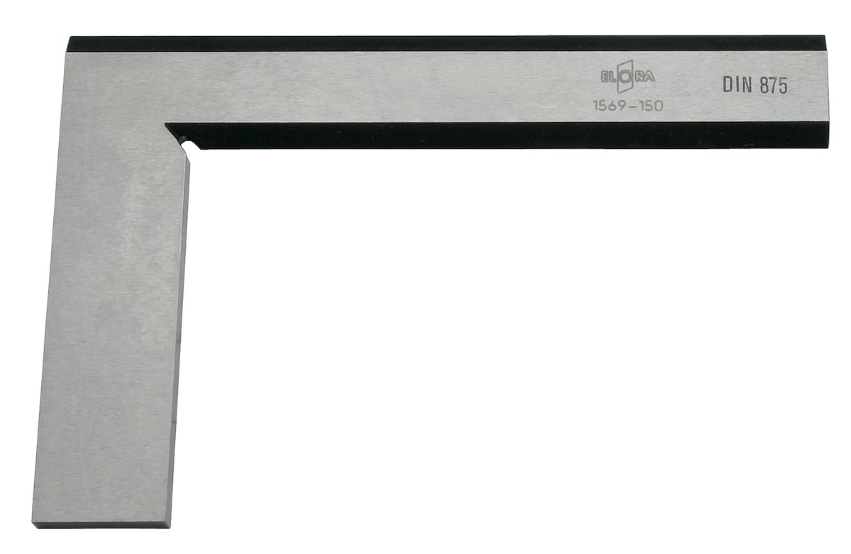 Thước eke ELORA 1569 có cạnh rà mặt phẳng, chuẩn góc vuông 90 độ, cấp chính xác class 00. Vật liệu bằng thép, đáp ứng theo tiêu chuẩn DIN 875. Sản xuất từ Đức.