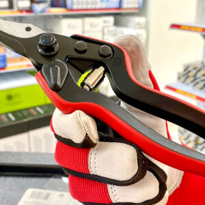 Kéo cắt tỉa cành FELCO 160S cắt cành tươi Ø20 mm, thiết kế cho người thuận tay phải, tay cỡ nhỏ.