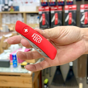 Nhíp đầu vát và kéo nhỏ của FELCO 501 hỗ trợ công việc chi tiết, sửa chữa hoặc dã ngoại.