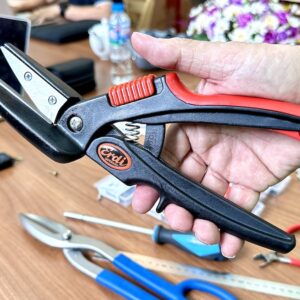 Kéo BESSEY D51A cắt carton, nhựa mỏng và vật liệu thủ công