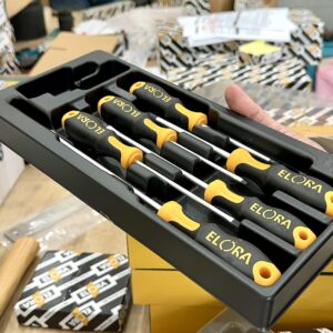 Thân Bộ tua vít 6 cây ELORA MS-39 làm từ thép Chrome-Vanadium, tôi cao tần chống mài mòn.